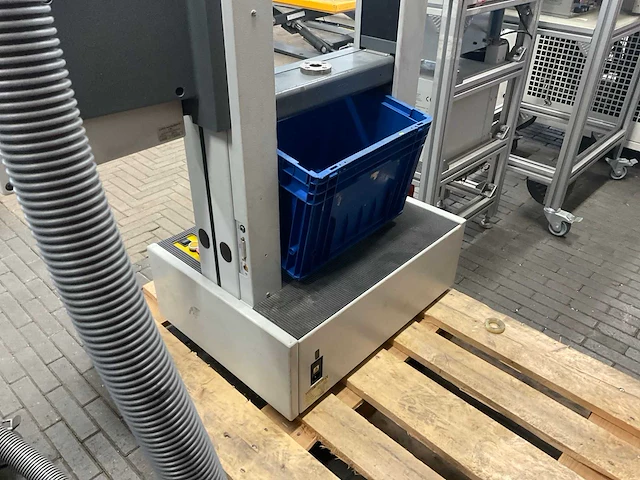 Lloyd lr10k mk4 testmachine - afbeelding 7 van  9