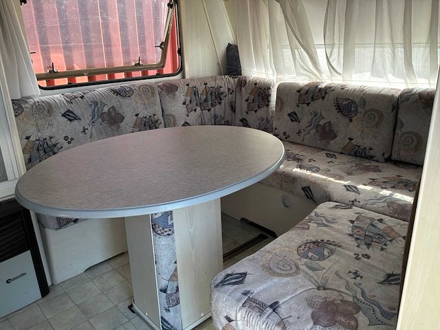 Lmc 530k lux495k caravan - afbeelding 15 van  37