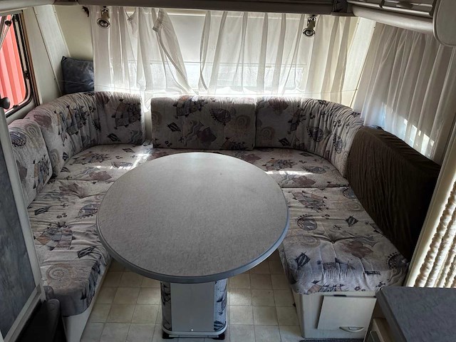 Lmc 530k lux495k caravan - afbeelding 22 van  37