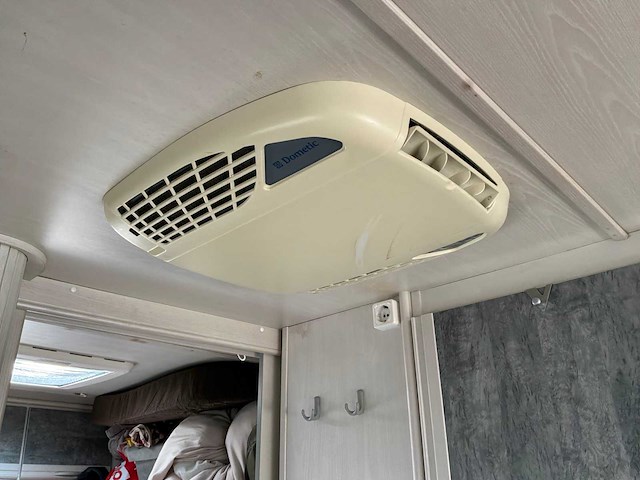 Lmc 530k lux495k caravan - afbeelding 34 van  37