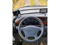 Lmc 6900 libery mercedes camper keuken, bed, douche, zithoek, garage - afbeelding 4 van  20
