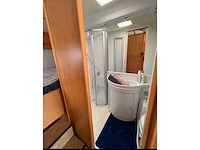 Lmc 6900 libery mercedes camper keuken, bed, douche, zithoek, garage - afbeelding 20 van  20