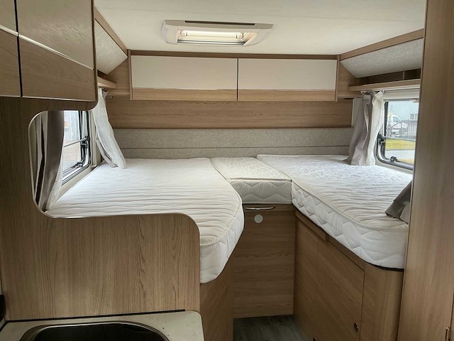 Lmc breezer v643 camper - afbeelding 22 van  46