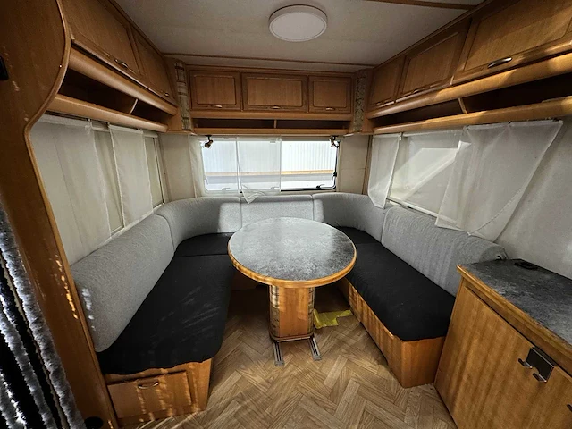 Lmc dominant 560 k caravan duits kenteken - afbeelding 8 van  32