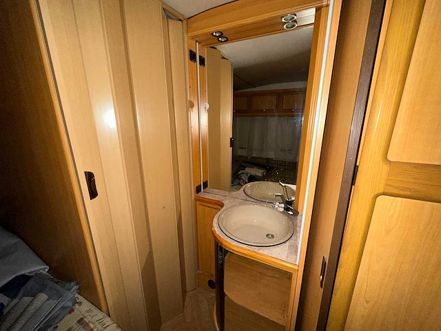 Lmc dominant 560 k caravan duits kenteken - afbeelding 11 van  32