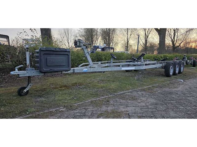 (locatie biddinghuizen) boottrailer, reewheel, tridemasser, 2000 - afbeelding 10 van  17