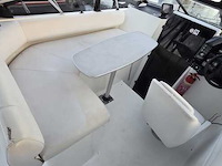 (locatie biddinghuizen) kajuitboot, bayliner, 2655, wit, 1992, met mercruiser motor - afbeelding 6 van  30