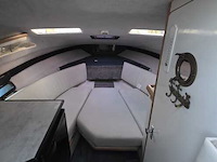 (locatie biddinghuizen) kajuitboot, bayliner, 2655, wit, 1992, met mercruiser motor - afbeelding 8 van  30