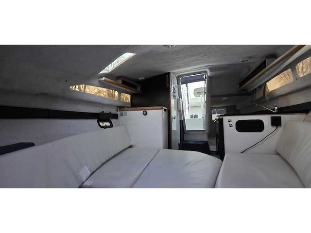 (locatie biddinghuizen) kajuitboot, bayliner, 2655, wit, 1992, met mercruiser motor - afbeelding 9 van  30