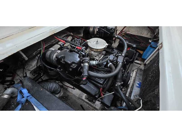 (locatie biddinghuizen) kajuitboot, bayliner, 2655, wit, 1992, met mercruiser motor - afbeelding 18 van  30