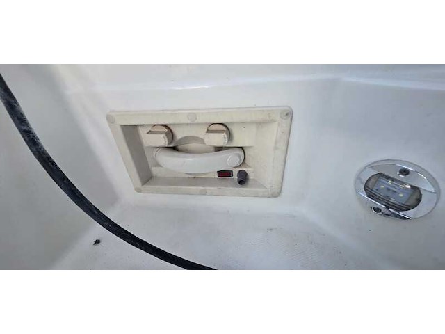 (locatie biddinghuizen) kajuitboot, bayliner, 2655, wit, 1992, met mercruiser motor - afbeelding 20 van  30