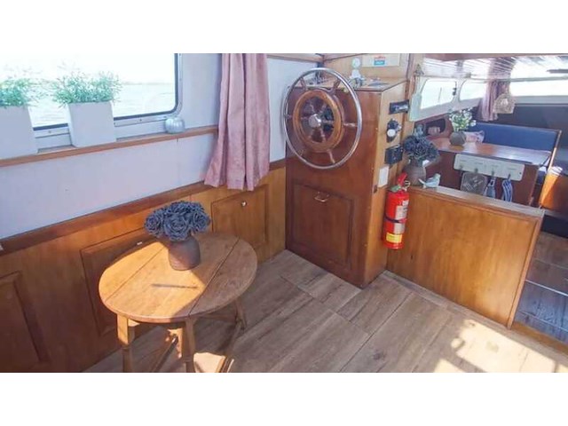 (locatie biddinghuizen) motorjacht, lauwersmeer, kruiser 1130, wit, 1982 - afbeelding 2 van  25