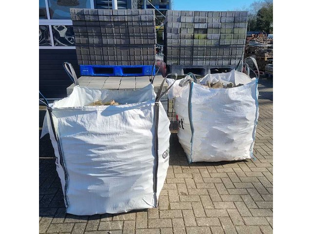 (locatie bovenkarspel) 2x big bag met boeren geeltjes - afbeelding 1 van  4