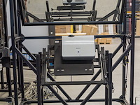 (locatie duiven) vrachtwagen simulator, renault 300 cabine, thales simulator trust opbouw - afbeelding 3 van  19