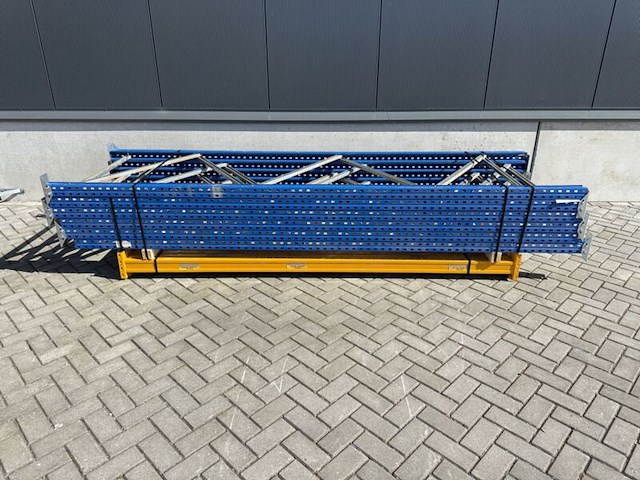 ( locatie garmerwolde ) 2x palletstelling 350x105 / lengte 14.10 mtr, esmena - afbeelding 1 van  3
