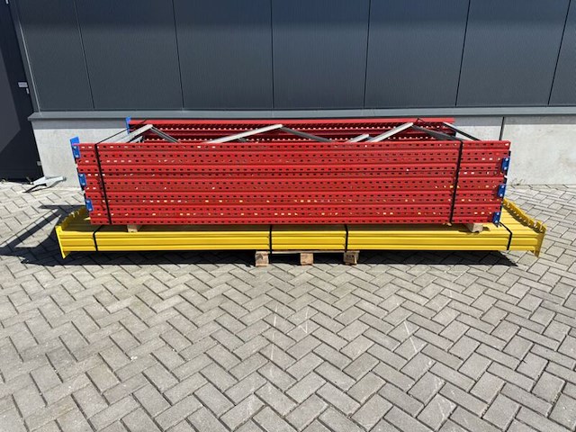 ( locatie garmerwolde ) 2x palletstelling esmena 300x110 / lengte 18.60 mtr - afbeelding 2 van  3