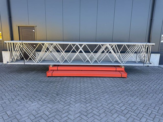 ( locatie garmerwolde ) palletstelling stow toyota 710×110 diep / liggers 360 / lengte 26 mtr - afbeelding 1 van  5