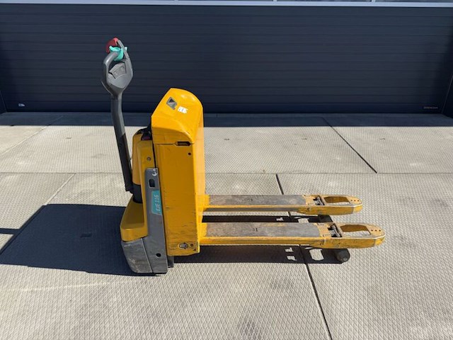 ( locatie garmerwolde ) pallettruck, jungheinrich, eje 116, 2020 - afbeelding 3 van  10