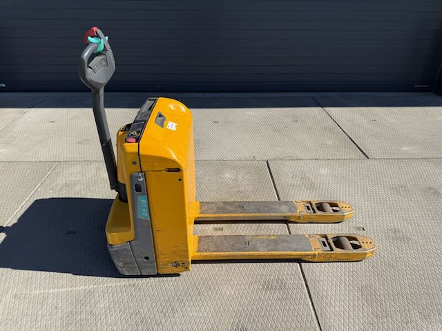 ( locatie garmerwolde ) pallettruck, jungheinrich, eje 116, 2020 - afbeelding 4 van  10