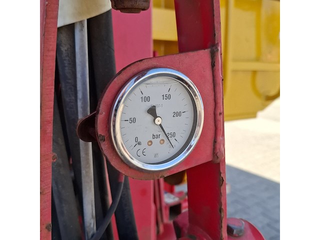 (locatie groningen) haakarmsysteem/kipper, bigab, 12-15, 2011 - afbeelding 7 van  30