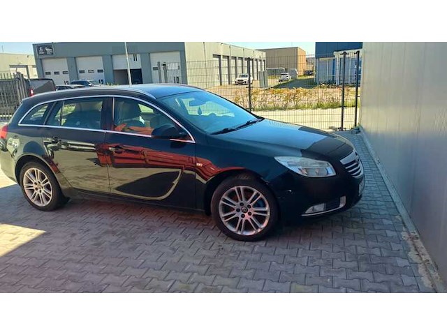 (locatie groningen) personenauto, opel, insignia turbo, zwart - afbeelding 7 van  23