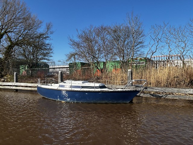 (locatie groningen) polyester kajuitzeilboot, bd2, excl. mast - afbeelding 4 van  7