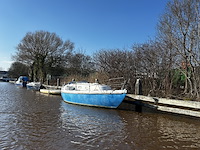(locatie groningen) polyester kajuitzeilboot, oh, met inboard motor, excl. mast - afbeelding 3 van  5