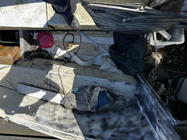(locatie groningen) polyester kajuitzeilboot, skuumke, excl. mast - afbeelding 5 van  6