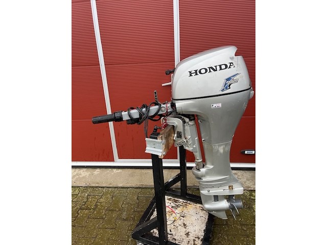 ( locatie heerenveen ) honda 8pk buitenboordmotor, honda, bf 8 lhsu, grijs / chroom, 2010 - afbeelding 2 van  7