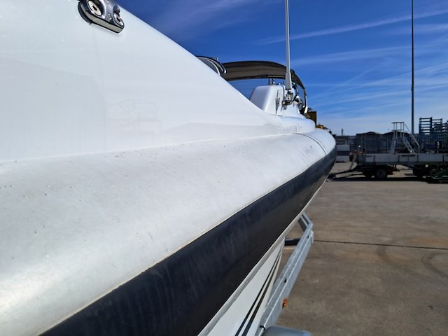 ( locatie heerenveen ) rib tender met boottrailer, vikal / vlemmix, 8.0m, 2005 - afbeelding 16 van  96