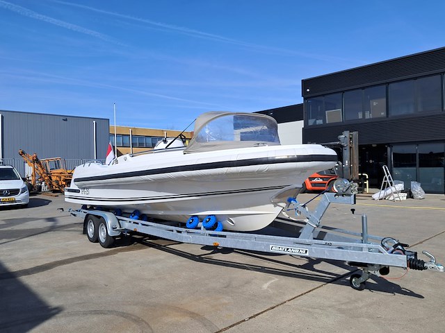 ( locatie heerenveen ) rib tender met boottrailer, vikal / vlemmix, 8.0m, 2005 - afbeelding 23 van  96