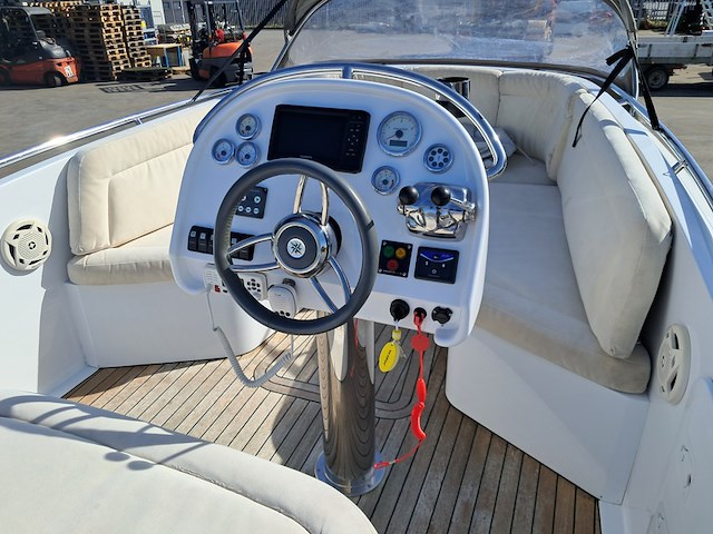 ( locatie heerenveen ) rib tender met boottrailer, vikal / vlemmix, 8.0m, 2005 - afbeelding 46 van  96