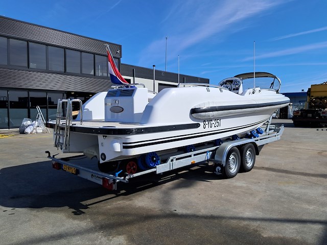 ( locatie heerenveen ) rib tender met boottrailer, vikal / vlemmix, 8.0m, 2005 - afbeelding 45 van  96
