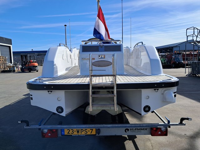 ( locatie heerenveen ) rib tender met boottrailer, vikal / vlemmix, 8.0m, 2005 - afbeelding 56 van  96