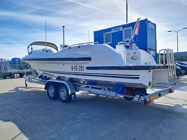 ( locatie heerenveen ) rib tender met boottrailer, vikal / vlemmix, 8.0m, 2005 - afbeelding 67 van  96