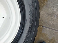 (locatie leiderdorp) set gazonbanden, bkt, tr 882 en flotation v line - afbeelding 2 van  13