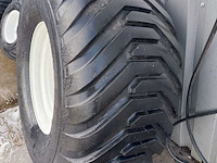 (locatie leiderdorp) set gazonbanden, bkt, tr 882 en flotation v line - afbeelding 5 van  13