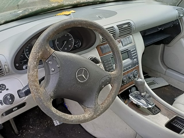 (locatie midwolde) personenauto, mercedes-benz, c-klasse combi, 200 cdi elegance, 2004 - afbeelding 5 van  23