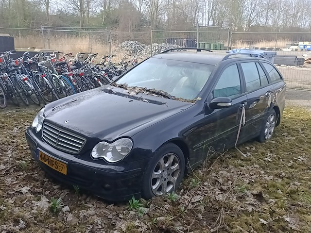 (locatie midwolde) personenauto, mercedes-benz, c-klasse combi, 200 cdi elegance, 2004 - afbeelding 1 van  23