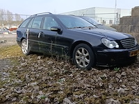 (locatie midwolde) personenauto, mercedes-benz, c-klasse combi, 200 cdi elegance, 2004 - afbeelding 19 van  23