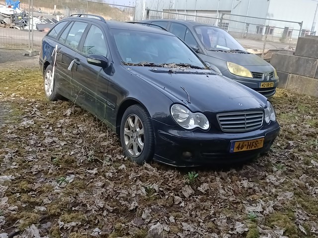 (locatie midwolde) personenauto, mercedes-benz, c-klasse combi, 200 cdi elegance, 2004 - afbeelding 20 van  23