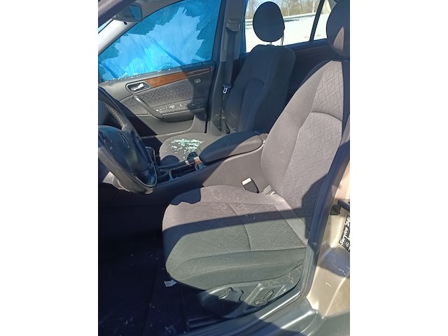 (locatie nieuwleusen) personenauto, mercedes-benz, c-klasse, 180 classic, 2002 - afbeelding 4 van  25