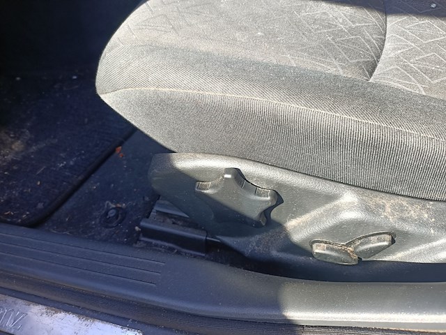 (locatie nieuwleusen) personenauto, mercedes-benz, c-klasse, 180 classic, 2002 - afbeelding 10 van  25