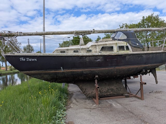 (locatie omgeving meppel) kajuit zeilboot "the dawn" - afbeelding 1 van  16