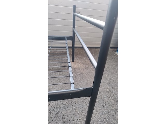 (locatie raalte) ca. 45x bedframe en 12x matras - afbeelding 2 van  8