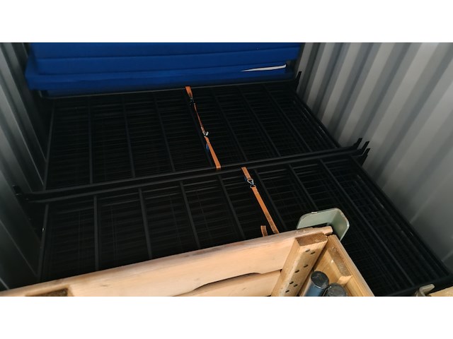 (locatie raalte) ca. 45x bedframe en 12x matras - afbeelding 6 van  8