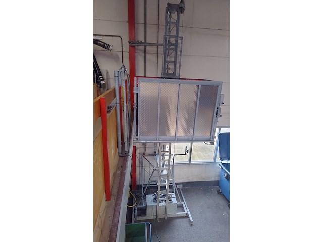 (locatie raalte) kantelbare staaldraadlift, de jong, a32l, 2009 - afbeelding 13 van  22