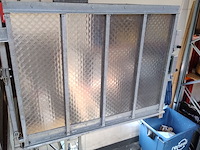 (locatie raalte) kantelbare staaldraadlift, de jong, a32l, 2009 - afbeelding 14 van  22