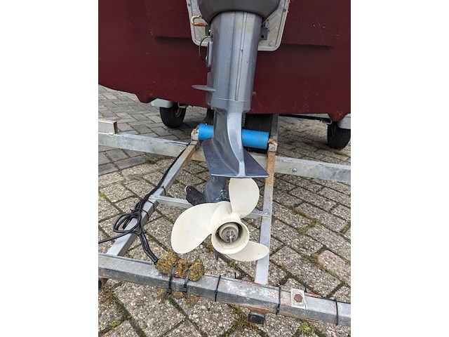 ( locatie sneek ) sloep met trailer en buitenboordmotor 6pk - afbeelding 11 van  55