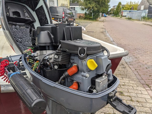 ( locatie sneek ) sloep met trailer en buitenboordmotor 6pk - afbeelding 19 van  55